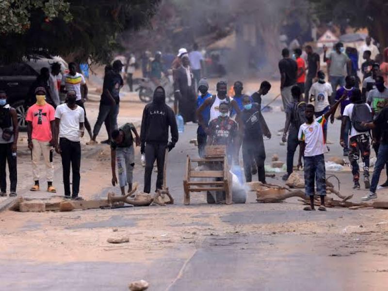 Les manifestants dans les rues de Dakar. Ph. tiers. 